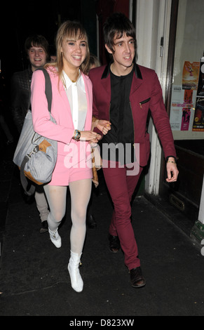 Suki Waterhouse und Miles Kane die NME Awards Afterparty im W Hotel in London, England - 29.02.12 Stockfoto