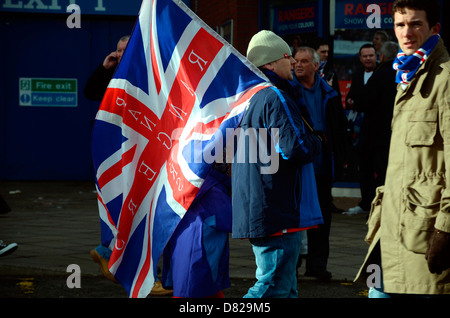 Rangers-Fans nehmen Sie Teil an einer Demonstration von Kinning Park, Ibrox Stadion von den Fans organisierten Gruppe BLUE ORDER zu demonstrieren Stockfoto