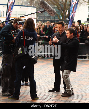 Anthony McPartlin und Declan Donnelly aka Ameise und Dez Ankunft bei den Auditions für "Britain es Got Talent" im ICC Stockfoto