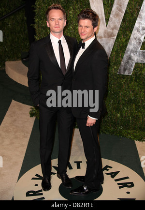 Neil Patrick Harris und David Burtka 2012 Vanity Fair Oscar Party im Sunset Tower Hotel - West Hollywood, Kalifornien eingetroffen- Stockfoto