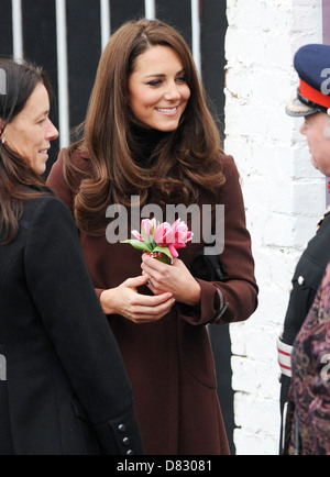 Catherine, Herzogin von Cambridge aka Kate Middleton Ankunft in The Brink Bar, Liverpool das erste alkoholfreie bar Liverpool, Stockfoto