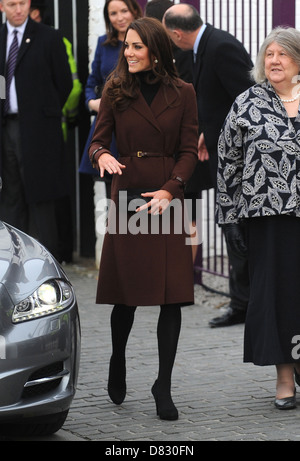 Catherine, Herzogin von Cambridge, aka Kate Middleton, Ankunft in The Brink Bar, Liverpools erste alkoholfreie bar Liverpool, Stockfoto
