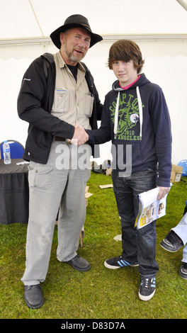 Alex Debogorski und Ciaran Kelly-Hughes Truckfest 2011 im Royal Highland Centre in Edinburgh, Schottland Ingilston - 06.08.11 Stockfoto