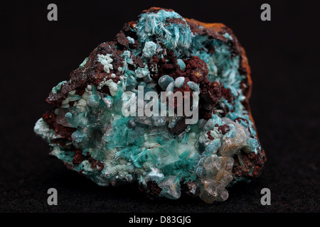 Fluorit (Mineral) in Matrix - aus Durango, Mexiko Stockfoto