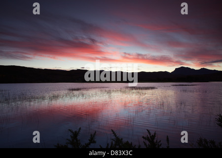 Sonnenuntergang über Loch Tollaidh, Torridon, Wester Ross, North West Highlands, Schottland. Stockfoto