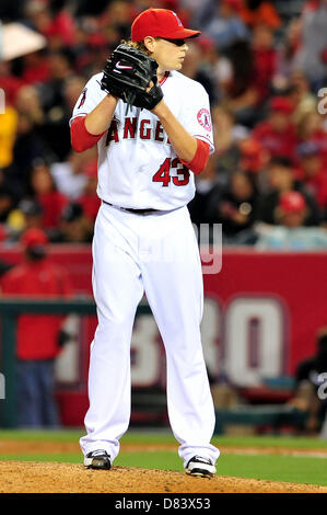 Anaheim, Kalifornien, USA. 17. Mai 2013. Angels' Garrett Richards #43 Stellplätze während der Major League Baseball Spiel zwischen den Chicago White Sox und die Los Angeles Angels of Anaheim im Angel Stadium in Anaheim, Kalifornien. Josh Thompson/Cal Sport Media/Alamy Live-Nachrichten Stockfoto