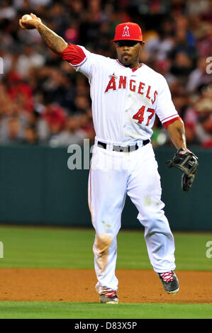 Anaheim, Kalifornien, USA. 17. Mai 2013. Angels' Howie Kendrick #47 während der Major League Baseball Spiel zwischen den Chicago White Sox und die Los Angeles Angels of Anaheim im Angel Stadium in Anaheim, Kalifornien. Josh Thompson/Cal Sport Media/Alamy Live-Nachrichten Stockfoto