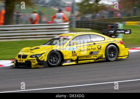 Brands Hatch, Großbritannien. 18. Mai 2013. Timo Glock in seinem BMW Team MTEK BMW M3 DTM für die Runde 2 die DTM Deutsche Tourenwagen Meisterschaft von Brands Hatch Rennstrecke im Zeittraining. Bildnachweis: Aktion Plus Sportbilder / Alamy Live News Stockfoto