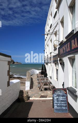 Fo'c's'le Inn Hotel am Strand von Combe Martin, Ilfracombe, Devon, England, Großbritannien, Deutschland, UK, Europa Stockfoto