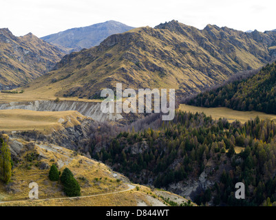 Blick über Skippers Canyon in Richtung Stony Creek und historischen gold Bergbaugebieten, Neuseeland Stockfoto