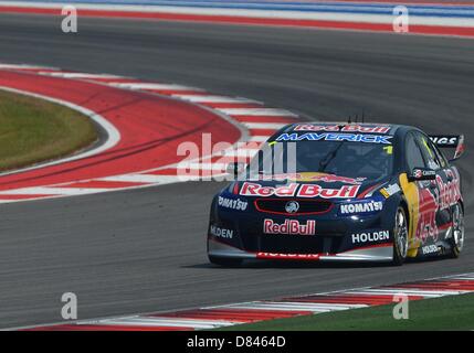 Austin, Texas, USA. 18. Mai 2013. Jamie Whincup #1 Triple acht Engineering während der V8 Supercars Rennen 13 am zweiten Tag von Austin 400 in Austin, TX. Stockfoto