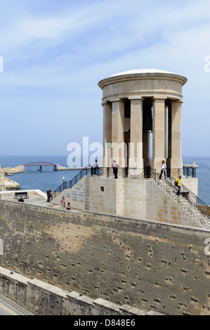 Siege Bell Memorial in Valletta, Malta Stockfoto