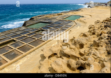 Salinen von 18.c. in der Nähe von Qbajjar auf Gozo, Malta Stockfoto