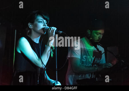 Chvrches spielt Digital als Teil von The Great Escape Festival 2013 auf 18.05.2013 in Brighton. Personen im Bild: Lauren Mayberry. Bild von Julie Edwards Stockfoto