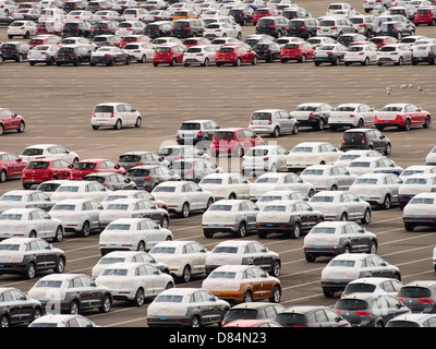 Autos bereit für Export bei der Port of Tyne in North Shields in der Nähe von Newcastle, UK. Stockfoto