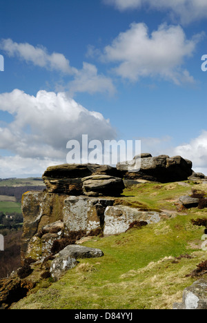 Baslow Rand, Klippe mit Steinformationen, erstellt von der letzten Eiszeit, The Peak District, England, Großbritannien, UK Stockfoto