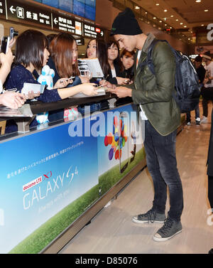 Tokio, Japan. 18. Mai 2013. Siva Kaneswaran, 18. Mai 2013: Tokio, Japan: Siva Kaneswaran von The Wanted kommt am internationalen Flughafen Narita in der Präfektur Chiba, Japan am 18. Mai 2013. (Foto: AFLO/Alamy Live News/Alamy Live-Nachrichten) Stockfoto