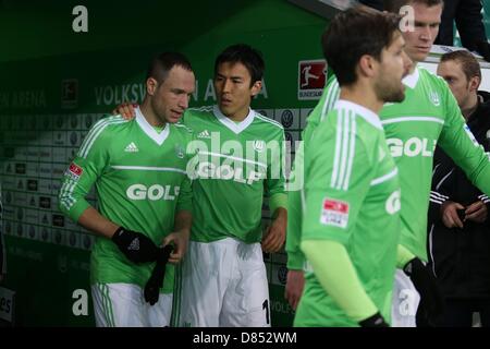 (L-R) Jan Polak, Makoto Hasebe (Wolfsburg), 15. Februar 2013 - Fußball / Fußball: Jan Polak und Makoto Hasebe Wolfsburg vor der zweiten Hälfte der Bundesliga-zwischen VfL Wolfsburg 0-2 FC Bayern München in der Volkswagen Arena in Wolfsburg, Deutschland Match. (Foto: AFLO) Stockfoto