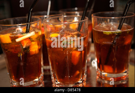 Pimms Cocktails auf einer party Stockfoto