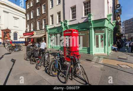 Covent Garden Street Scene, London, England, Großbritannien. Stockfoto