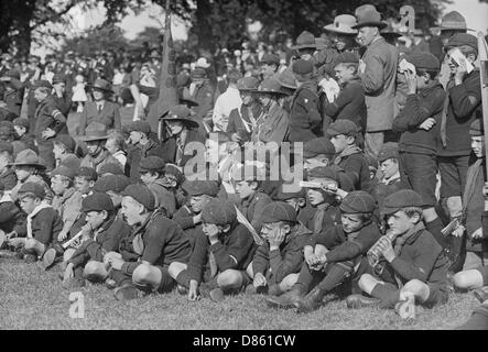 Wolf Cub Scout versammelt sich im Hyde Park Stockfoto