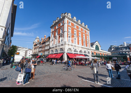 Gebäude rund um Covent Garden Piazza, London, England, UK. Stockfoto