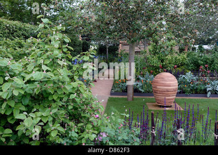 Die Homebase-Garten, Aussteller: Homebase, Designer: Adam Frost. Chelsea Flower Show 2013 Stockfoto