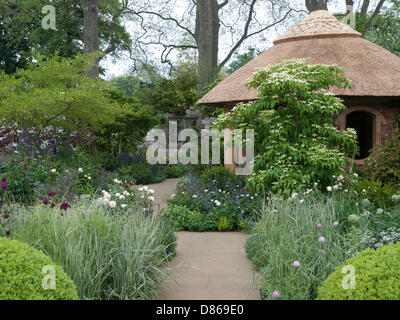 London, UK. 20. Mai 2013. Chelsea Flower Show.der M & G Hundertjahrfeier Garten. London, UK. Bildnachweis: Ian Thwaites/Alamy Live-Nachrichten Stockfoto