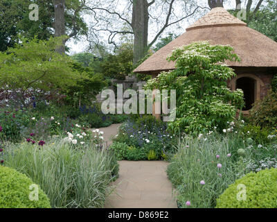 London, UK. 20. Mai 2013. Chelsea Flower Show.der M & G Hundertjahrfeier Garten. London, UK. Bildnachweis: Ian Thwaites/Alamy Live-Nachrichten Stockfoto