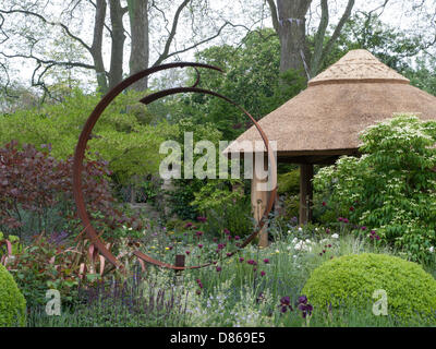 London, UK. 20. Mai 2013. Chelsea Flower Show.der M & G Hundertjahrfeier Garten. London, UK. Bildnachweis: Ian Thwaites/Alamy Live-Nachrichten Stockfoto