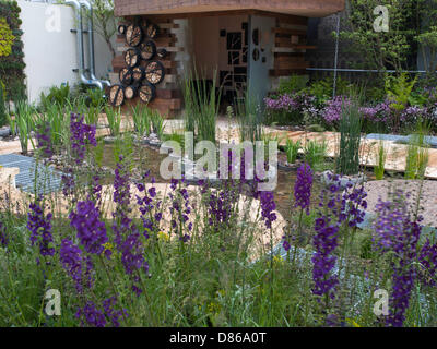 London, UK. 20. Mai 2013. Die Chelsea Flower Show.der Blau Wasser Dachgarten. London, UK. Bildnachweis: Ian Thwaites/Alamy Live-Nachrichten Stockfoto