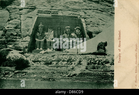 Tempel von Abu Simbel mit Statuen von Ramses II., Ägypten Stockfoto