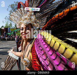 Berlin, Deutschland. 19. Mai 2013. Karneval der Kulturen - jährlichen Karneval und Straßenfest in Deutschlands Hauptstadt Berlin. Bildnachweis: Rey T. Byhre / Alamy Live News Stockfoto