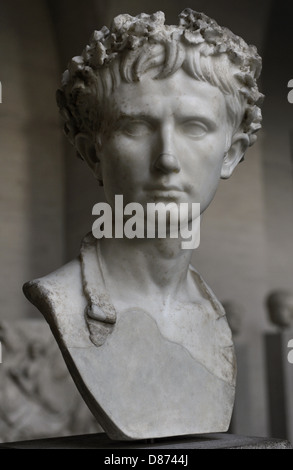 Augustus (63 v. Chr.-14 n. Chr.). Gründer des römischen Reiches und der erste Kaiser, Urteil ab 27 v. Chr. bis zu seinem Tod. Bürgerliche Krone. Stockfoto