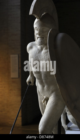 Der Ostgiebel Gruppe der Tempel von Ägina, Aphaiatempels, Griechenland. Rekonstruktion eines Kriegers. des 19. Jahrhunderts. Glyptothek. München. Stockfoto