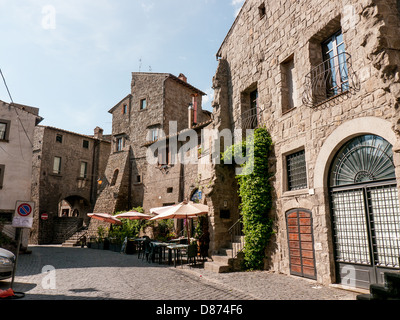 Die mittelalterlichen Mauern umgebene Stadt Viterbo, Umbrien, Italien Stockfoto