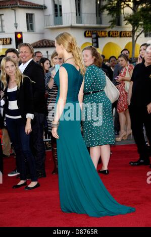 Los Angeles, Kalifornien, USA. 20. Mai 2013. Heather Graham im Ankunftsbereich für THE HANGOVER: Teil III-Premiere, Westwood Village Theater, Los Angeles, CA 20. Mai 2013. Foto von: Michael Germana/Everett Collection/Alamy Live-Nachrichten Stockfoto