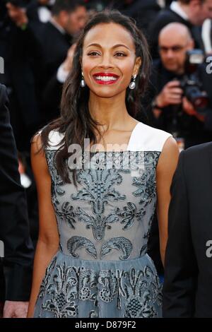 20. Mai 2013 - Cannes, Ca, Frankreich - ZOE SALDANA. Blood Ties premiere.66th Cannes Film Festival.Cannes, France.May 20, 2013. (Kredit-Bild: © Roger Harvey/Globe Photos/ZUMAPRESS.com) Stockfoto