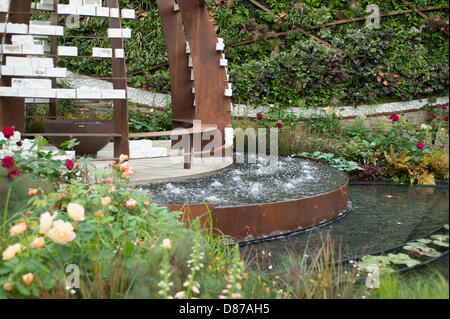 London, UK. 20. Mai 2013. Stoke-on-Trent Geschichte der Transformation Garten bei der RHS Chelsea Flower Show, eine Silber-Medaille. Bildnachweis: Malcolm Park / Alamy Live News Stockfoto