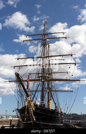 RRS Discovery auf 'Discovery Point' Dundee Schottland. Polar Exploration Schiff Stockfoto