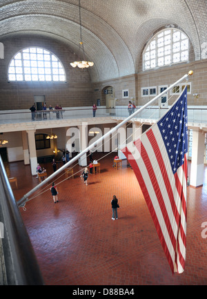 Amerikanische Flagge Ellis Island Immigration New York NY, Immigrant Inspektion Depot, amerikanische Flagge, Flagge, Stockfoto