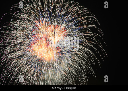 Feuerwerk am Wunderland am Victoria-Tag. Toronto, Ontario, Kanada Stockfoto