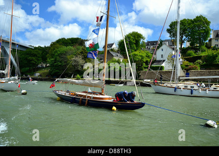 Dorothy: Thames Rater, 1894, Architekt: Linton Hoffnung, Heimathafen: River Dart (UK), hier in Le Bono, am Golf von Morbihan. Stockfoto