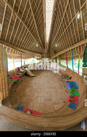 BALI, Indonesien - Februar 2012: Klassenzimmer Interieur in der Grünen Schule am 27. Februar 2012 in Bali, Indonesien. Stockfoto