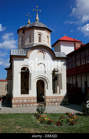 Das Kloster befindet sich im Dorf Arnota Costesti in Valcea County, auf dem Gelände einer ehemaligen Kirche. Es wurde von der damaligen ru Stockfoto