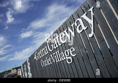 Gretna Outlet Village, Fabrik oder Marke Discounter Open-Air Mall in Gretna Green in Schottland. Zeichen. Stockfoto