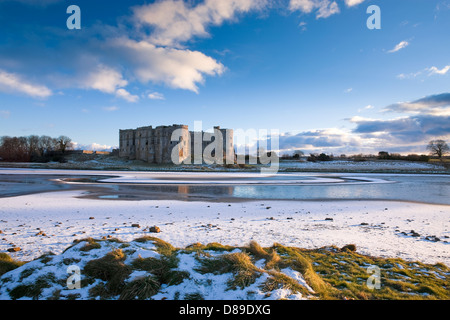 Carew Castle Pembroke Pembrokeshire Wales im winter Stockfoto