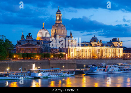 Deutschland/Sachsen/Dresden, Skyline von Dresden am Abend, 12. Mai 2013 Stockfoto