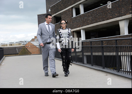 Matt Fiddes und Michael Jackson Tribute handeln bei Wyvern Theater Swindon Stockfoto