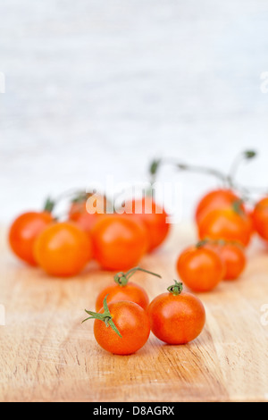 Mischtypen Erbe Tomaten in gestylte Aufnahmen. Stockfoto